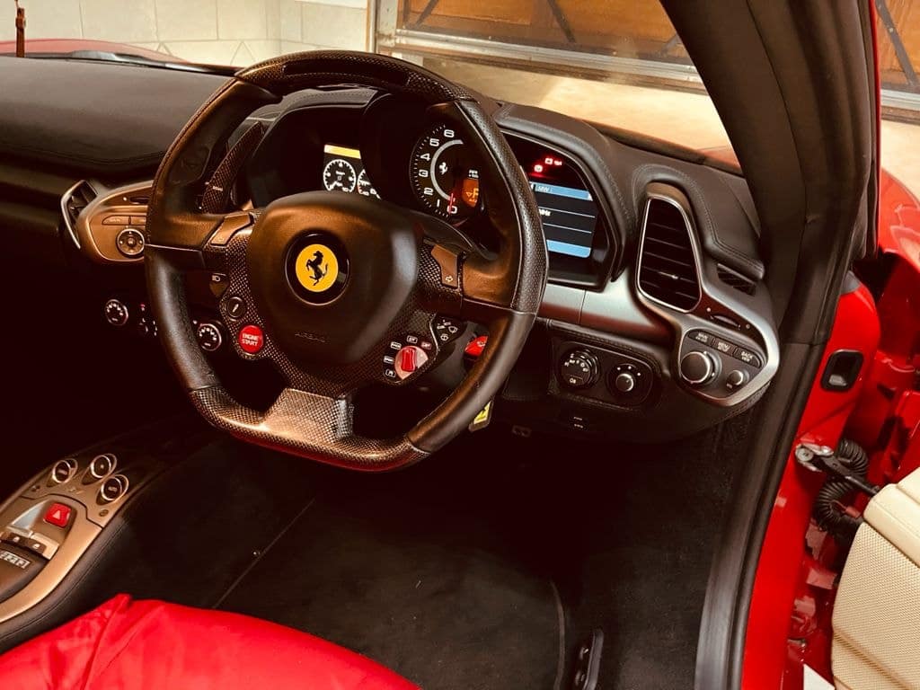 2011 FERRARI 458 Italia Coupe