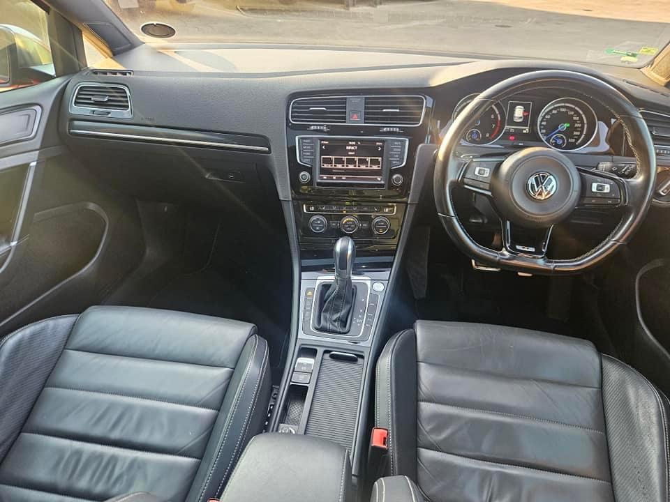 456954164_10230573773875528_7460684615351943564_n